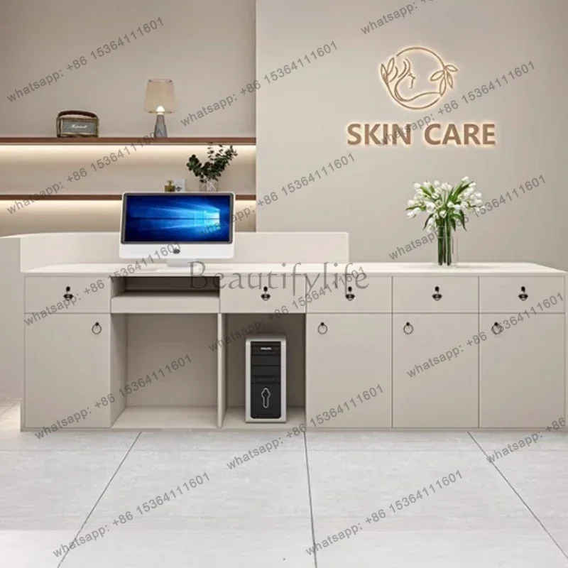 مكتب استقبال بسيط وعصري لصالون - مراجعة Office Furniture Services وسعره